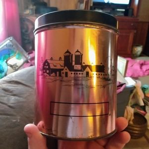 Vintage Cherrydale Farms Candy Tin